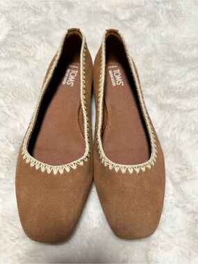 TOMS Women's Rust Brown Suede Ballet Flats with Cream Trim